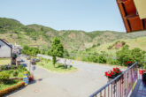 Ferienwohnungen mit Moselblick für Menschen mit Mehrfachbehinderung, großes Wohnhaus in bester Lage von Bremm - Aussicht vom Wohnhaus
