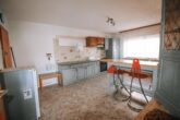 Teilrenoviertes 1-2 Familienhaus mit gutem Vermietungspotenzial - Küche HH