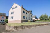 Teilrenoviertes 1-2 Familienhaus mit gutem Vermietungspotenzial - Seitenansicht