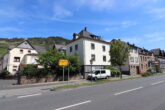 Renoviertes Haus mit Moselblick und Terrasse, aufteilbar in drei Wohnungen, in Ediger-Eller, bei Cochem - Aussenansicht