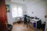 Modernisiertes Mehrfamilienhaus mit Garten, Dachterrasse und fantastischem Ausblick in Zell, Mosel - Büro (pot. Küche) 1. UG