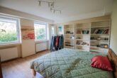 Modernisiertes Mehrfamilienhaus mit Garten, Dachterrasse und fantastischem Ausblick in Zell, Mosel - Schlafzimmer 2. UG
